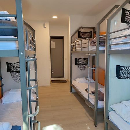 Auberge De Jeunesse Hi Nice Les Camelias Екстериор снимка