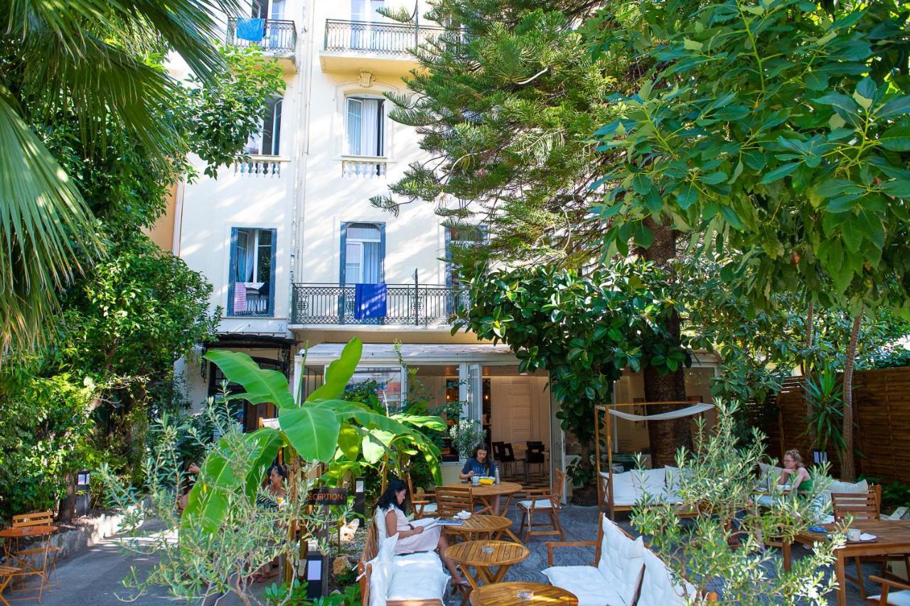 Auberge De Jeunesse Hi Nice Les Camelias Екстериор снимка