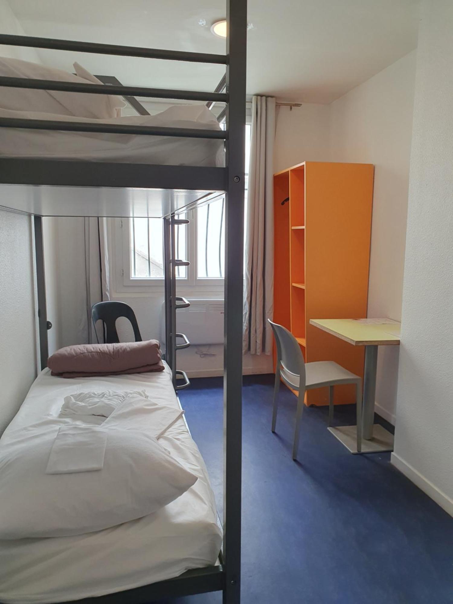 Auberge De Jeunesse Hi Nice Les Camelias Стая снимка