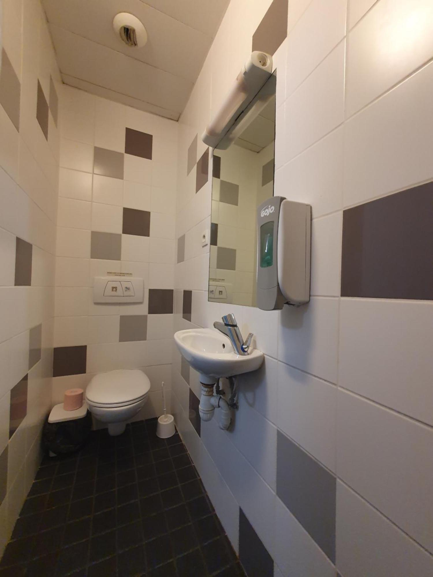 Auberge De Jeunesse Hi Nice Les Camelias Стая снимка